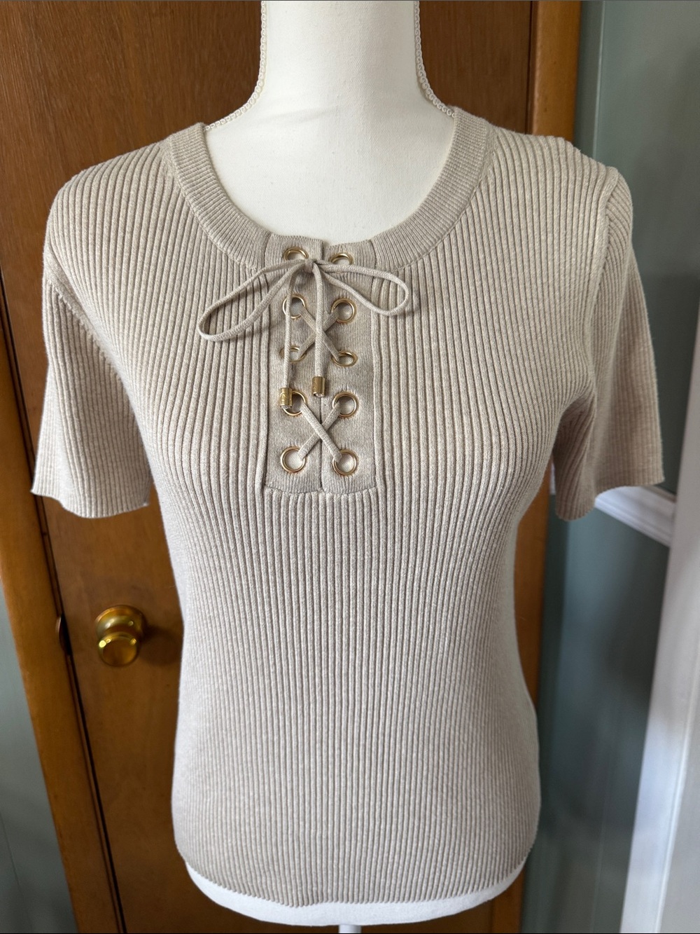 Michael Kors Beige Ribbed Lace-Up Short Sleeve Top Size M